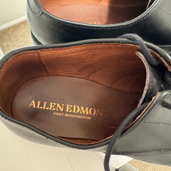 Allen Edmonds - Park Avenue Cap-toe Oxford Dress Shoe (with fabric bag) - Men\'s main image 5
